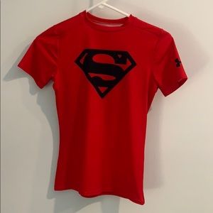 EUC Under Armour boys fitted Superman heatgear top